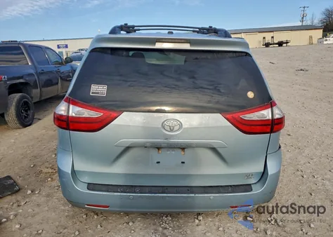 2017 Toyota Sienna Xle z USA, uszkodzony, nr VIN 5TDDZ3DC1HS178831